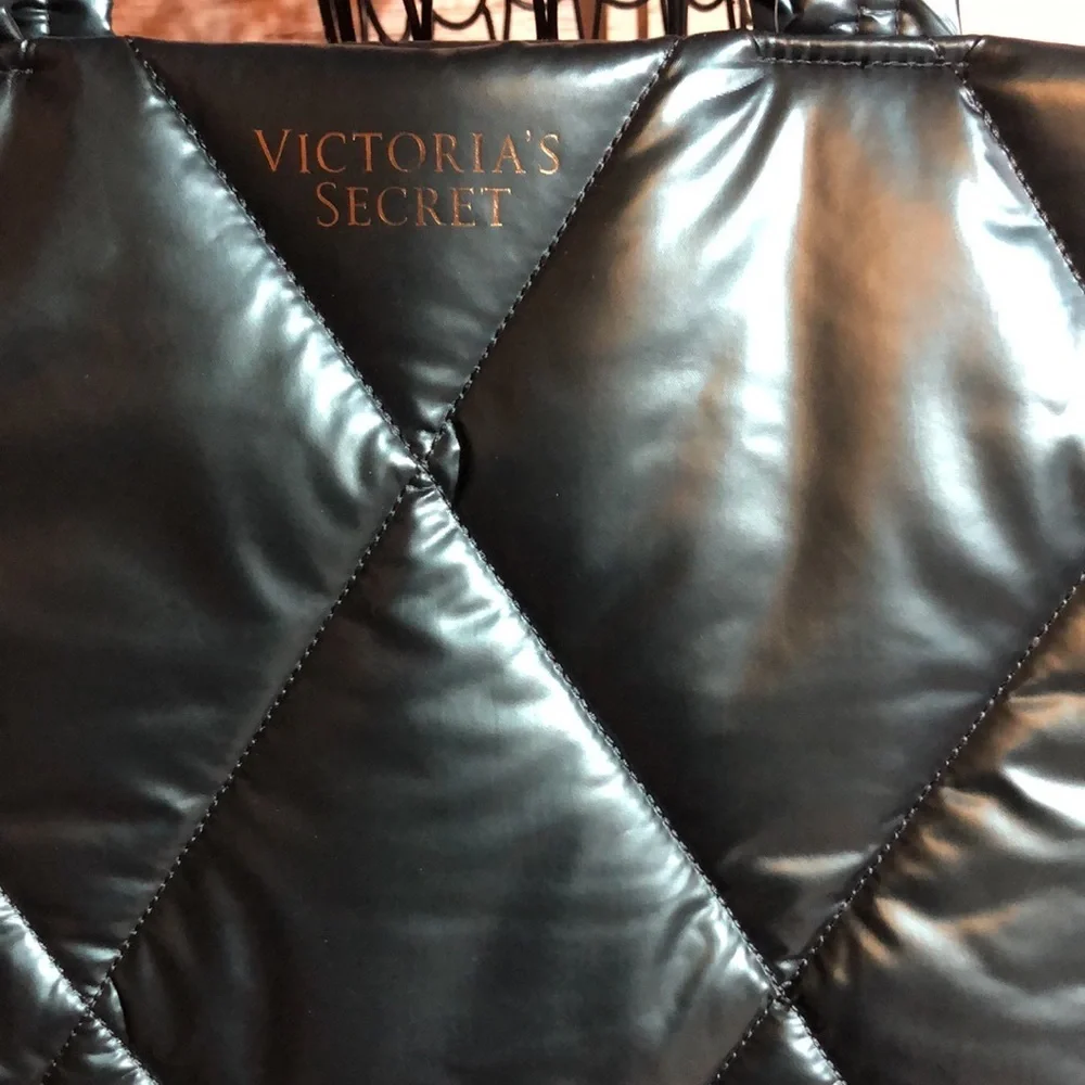 Pink VICTORIA'S SECRET Teal Metallic Quilted Puffy Shoulder Carry All Tote Bag​​